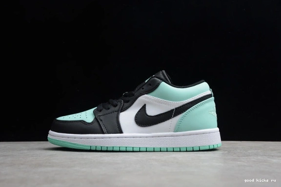 553558-117 Low Emerald 1 553558-117 Toe Jordan 0415